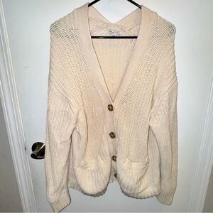 American Eagle Outfitters Slouch Button-Up Knit Cardigan